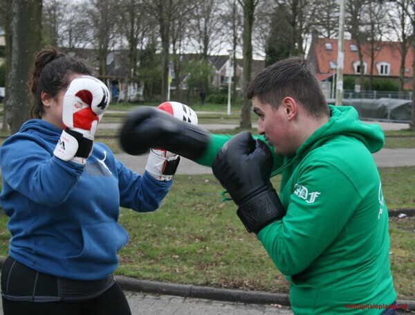 Boxing couple