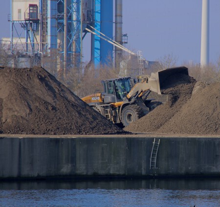 Ter land ter water ter industrie